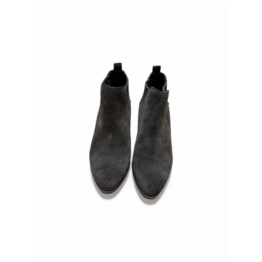 Crown Vintage Suede Chelsea Ankle Booties Size 7.5 2” Heel